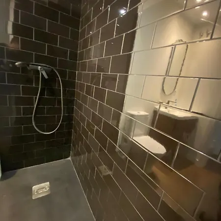 Apartment Center *